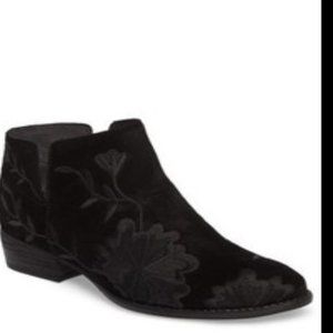 Seychelles black ankle booties